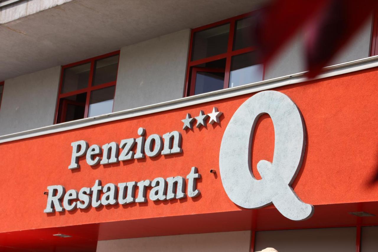 Penzion***Q Zvolen Esterno foto